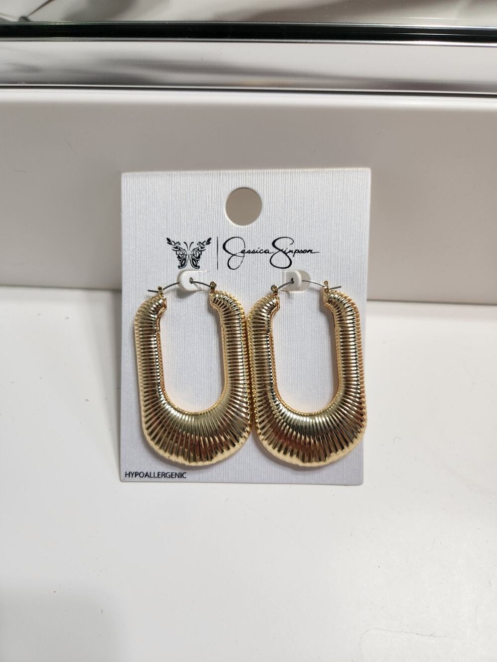 Jessica Simpson Gold Toned Ribbed U Hoop Earrings NWT Womens